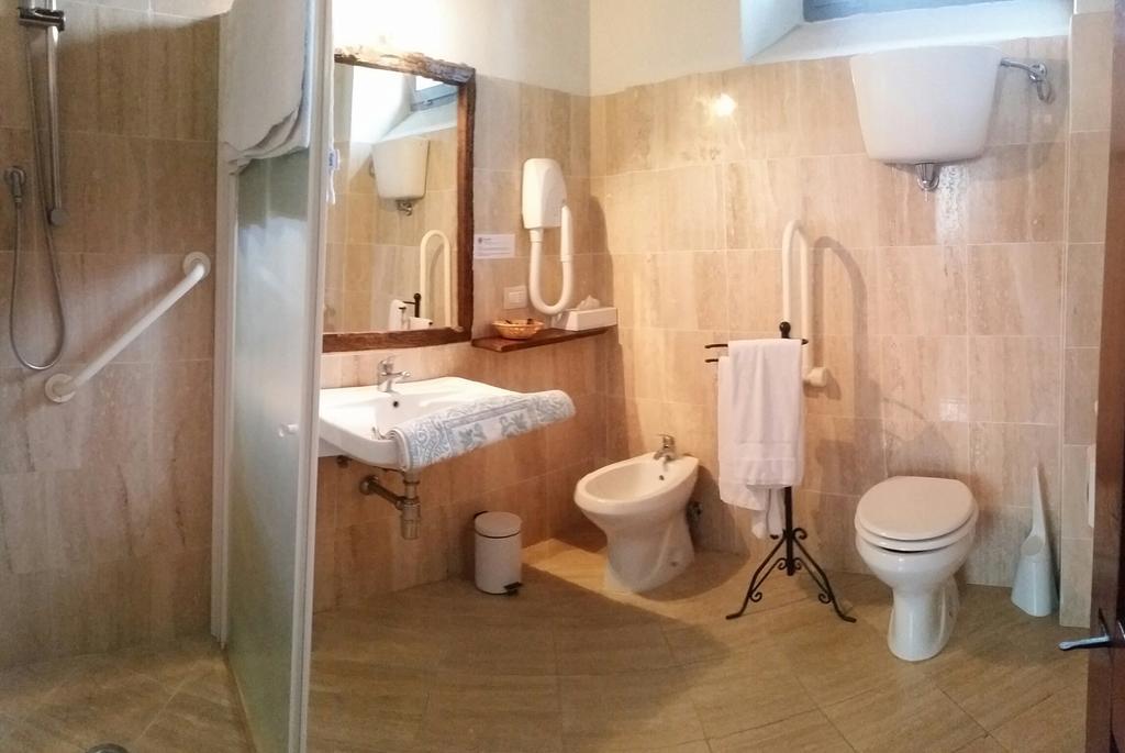 Agriturismo Podere Alberese Asciano Rom bilde